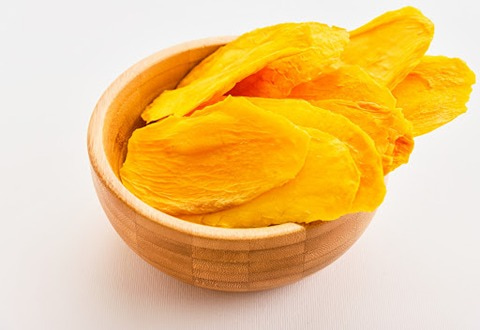 تصویر 2 از میوه خشک انبه عالی با طعم طبیعی و کیفیت ممتاز